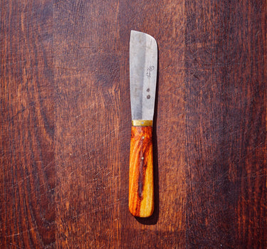 Couteau en acier fait à la main Type 10