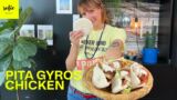 Pita avec du gyros de poulet, houmous et sauce yaourt-ail-tahin