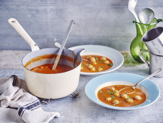 Soupe de tomate aux boulettes