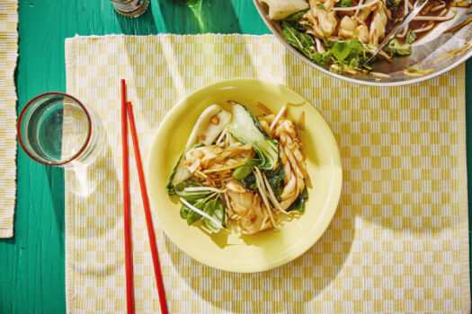 Thaise wok met inktvis, gember & paksoi - sofie dumont chef cover